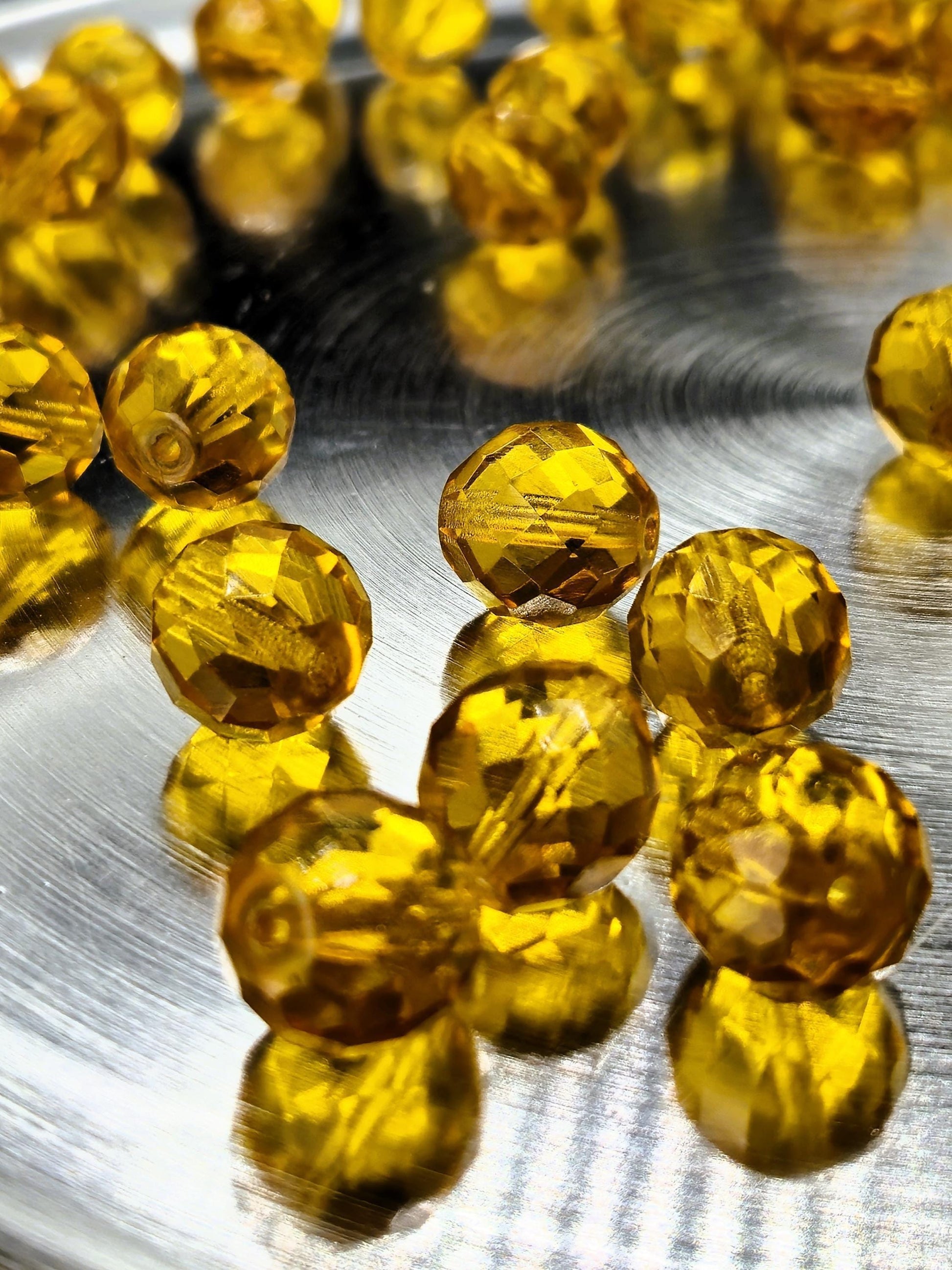 Preciosa Golden Topaz Czech Glass Beads, 14mm (15 PCS)