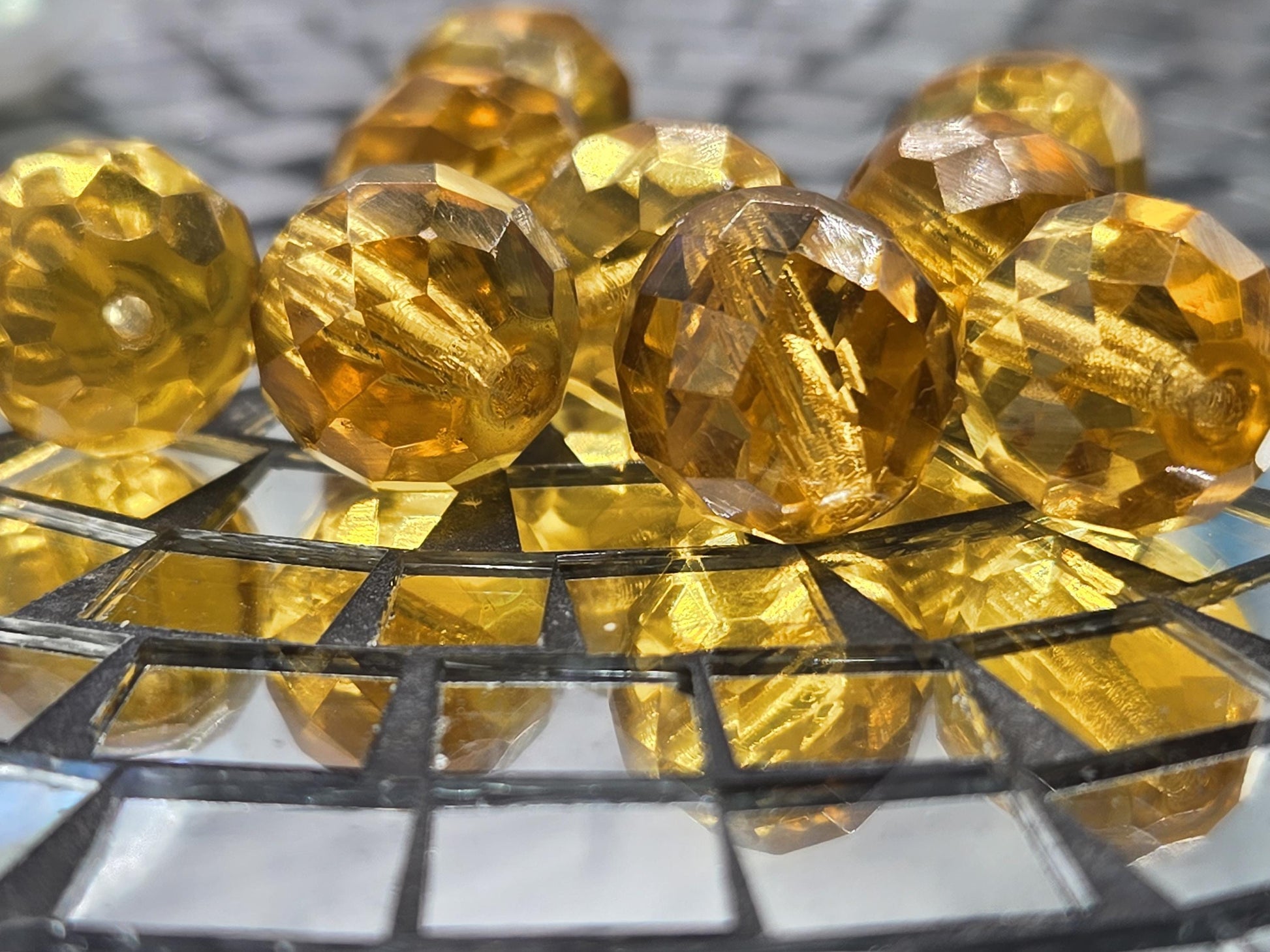 Preciosa Golden Topaz Czech Glass Beads, 14mm (15 PCS)