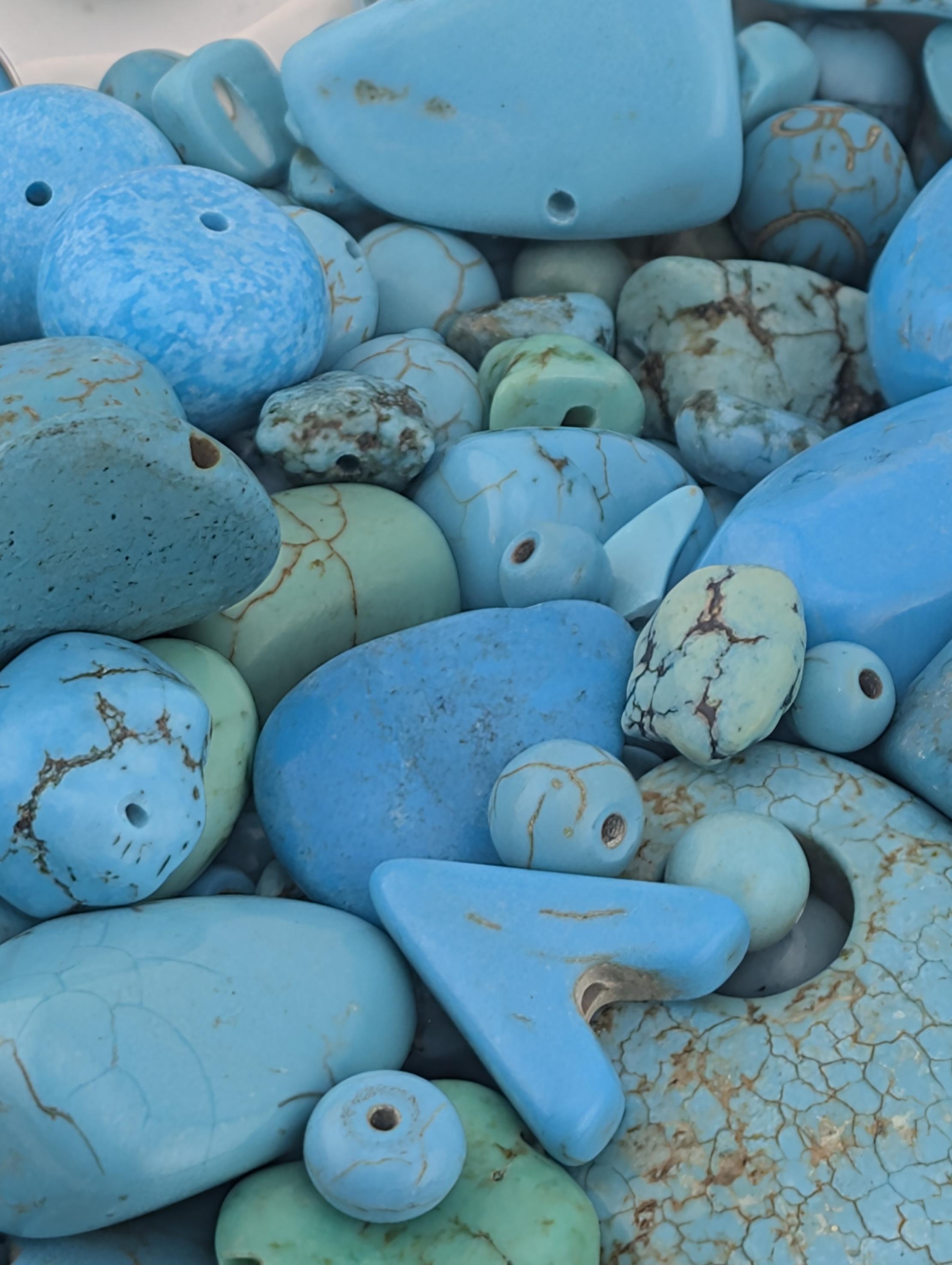 Gemstone Beads Mix: Turquoise, Howlite & Wagnerite - Natural Colors | Jewelry Making Bracelet Supply | Learise Curated Mix