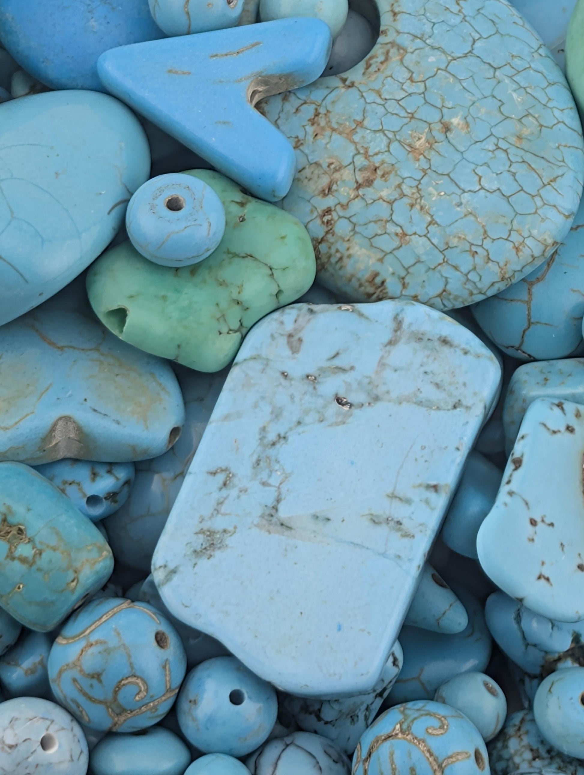 Gemstone Beads Mix: Turquoise, Howlite & Wagnerite - Natural Colors | Jewelry Making Bracelet Supply | Learise Curated Mix
