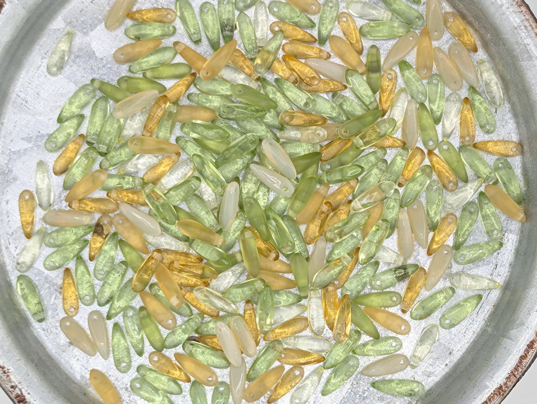 10mm Czech Glass Dagger 10g (approx 60 pcs): Green/Topaz Mix