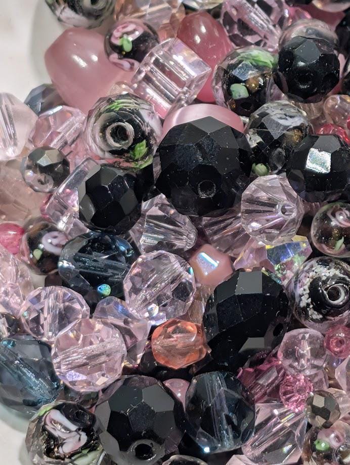 30g | "Thorny Roses" Glass Bead Soup Mix