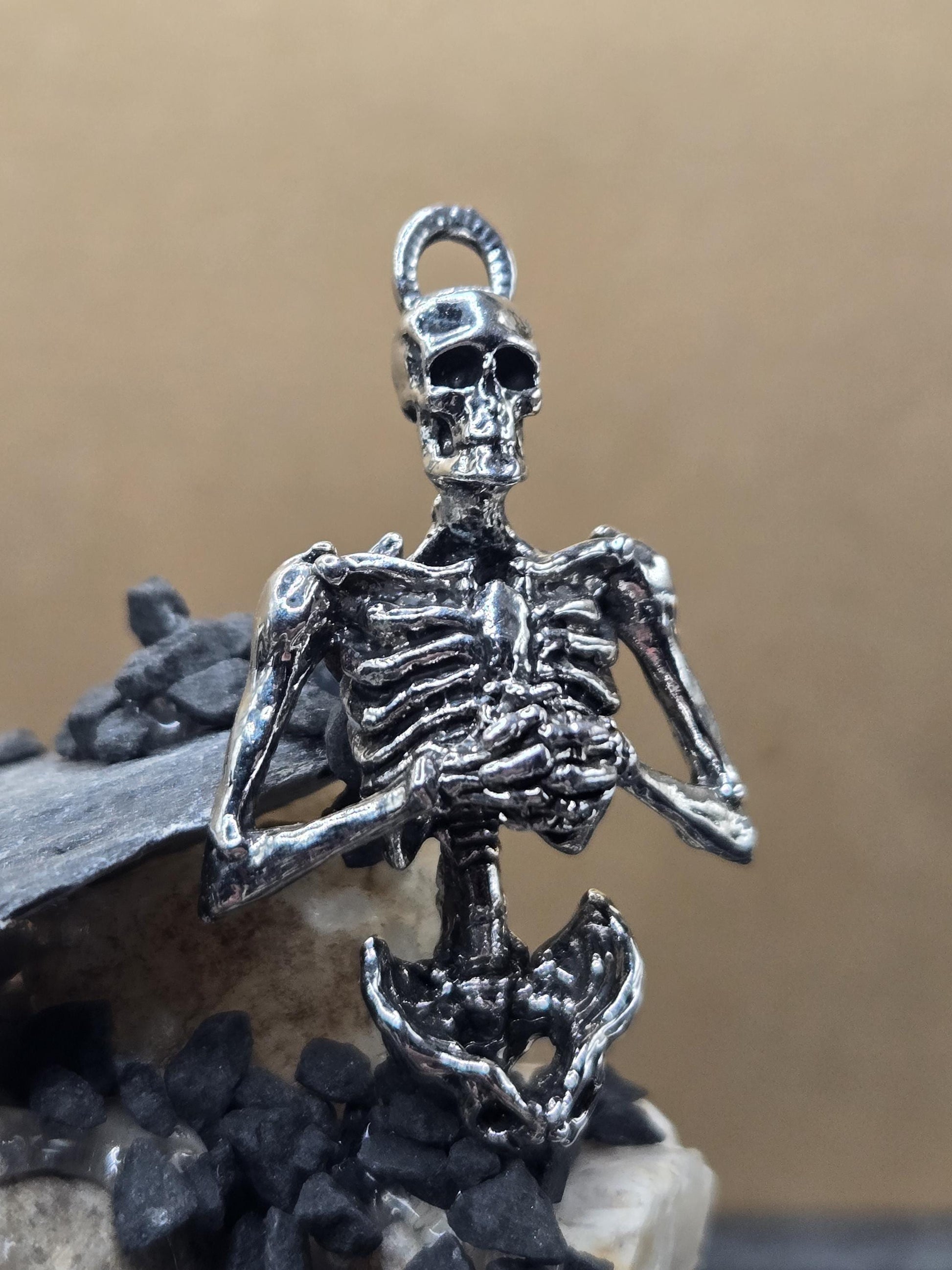 Gothic Skull Pendant, Silver Plated Alloy (DIY Jewelry Charm) | Beads for Jewelry Making | DIY Bracelet Earring Supply