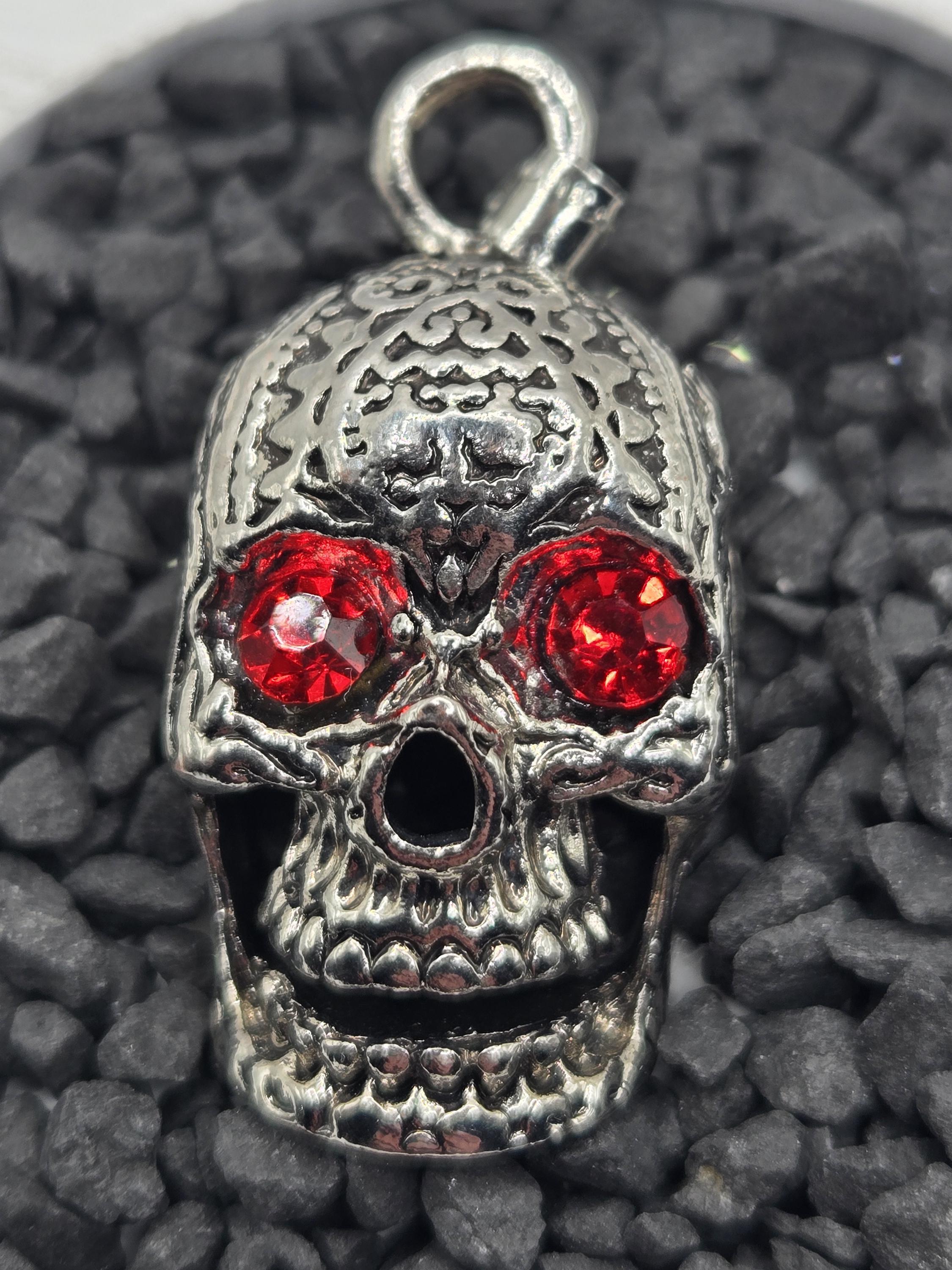 Skull Pendant: Fallen Angel Gothic Style (Silver Plated Metal) | Beads for Jewelry Making | DIY Bracelet Earring Supply