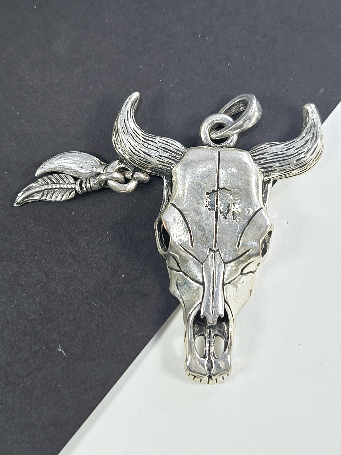 Bull Head Pendant: Gothic Silver Car Charm (Metal Alloy) 50x40mm | Beads for Jewelry Making | DIY Bracelet Earring Supply