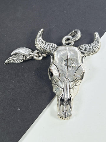 Bull Head Pendant: Gothic Silver Car Charm (Metal Alloy) 50x40mm | Beads for Jewelry Making | DIY Bracelet Earring Supply