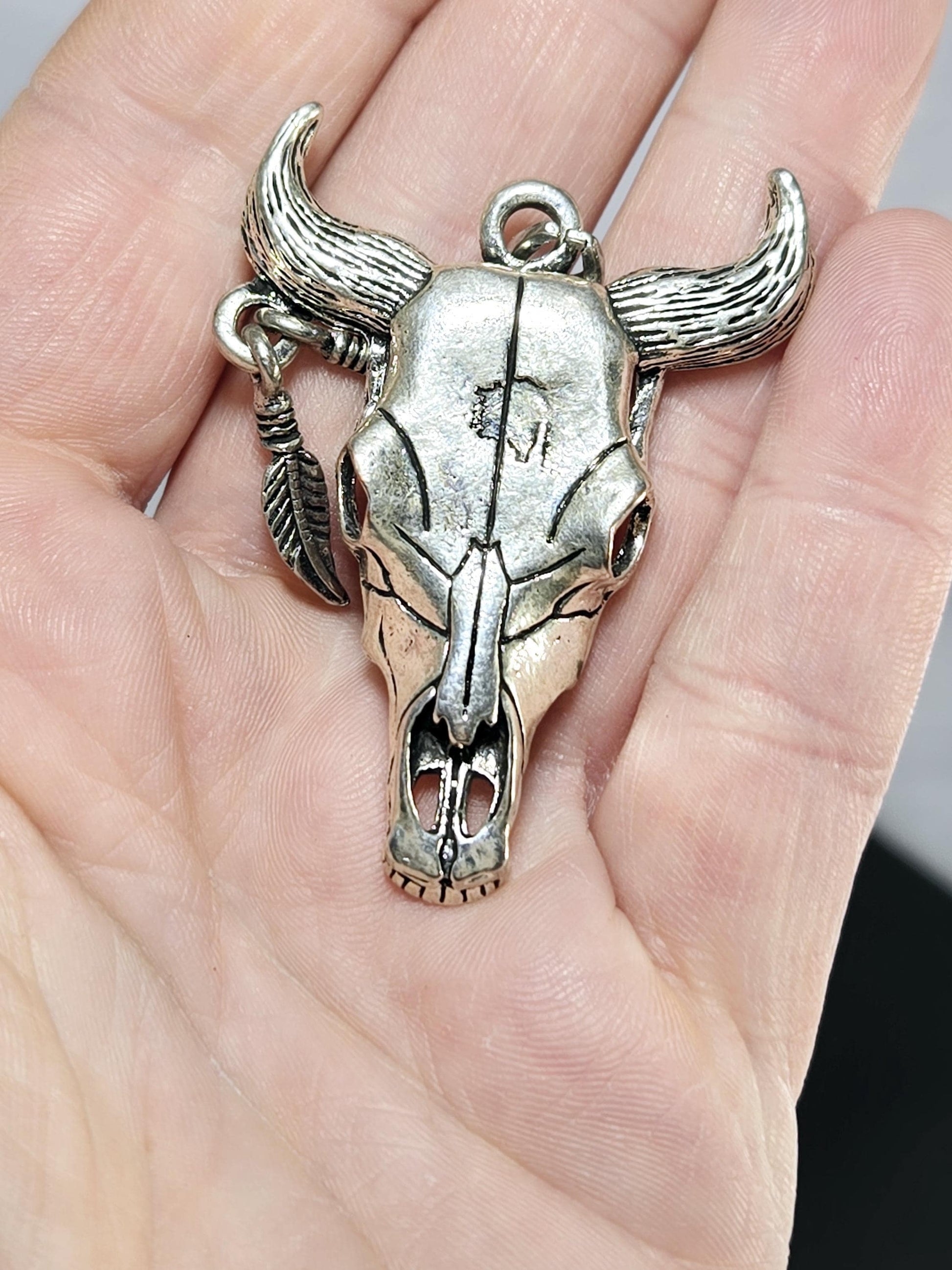 Bull Head Pendant: Gothic Silver Car Charm (Metal Alloy) 50x40mm | Beads for Jewelry Making | DIY Bracelet Earring Supply