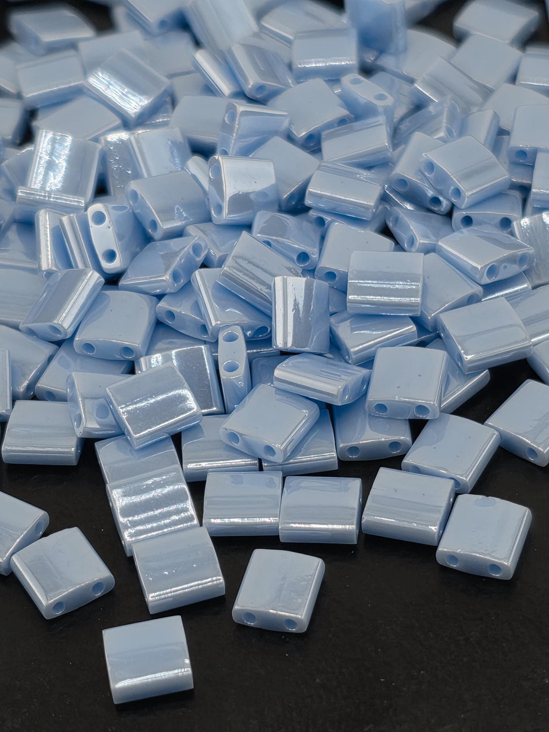 TL0446-Miyuki Tila Beads:Lt. Periwinkle O/L (7.5g pkg)