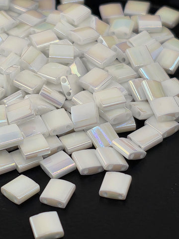 TL0471-Miyuki Tila Beads:White O/R (7.5g pkg)