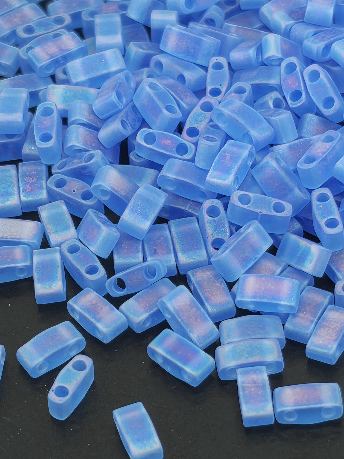 HTL0150FR-Miyuki Half-TIla Beads:Sapphire Blue T/MA/R (7.5g pkg)