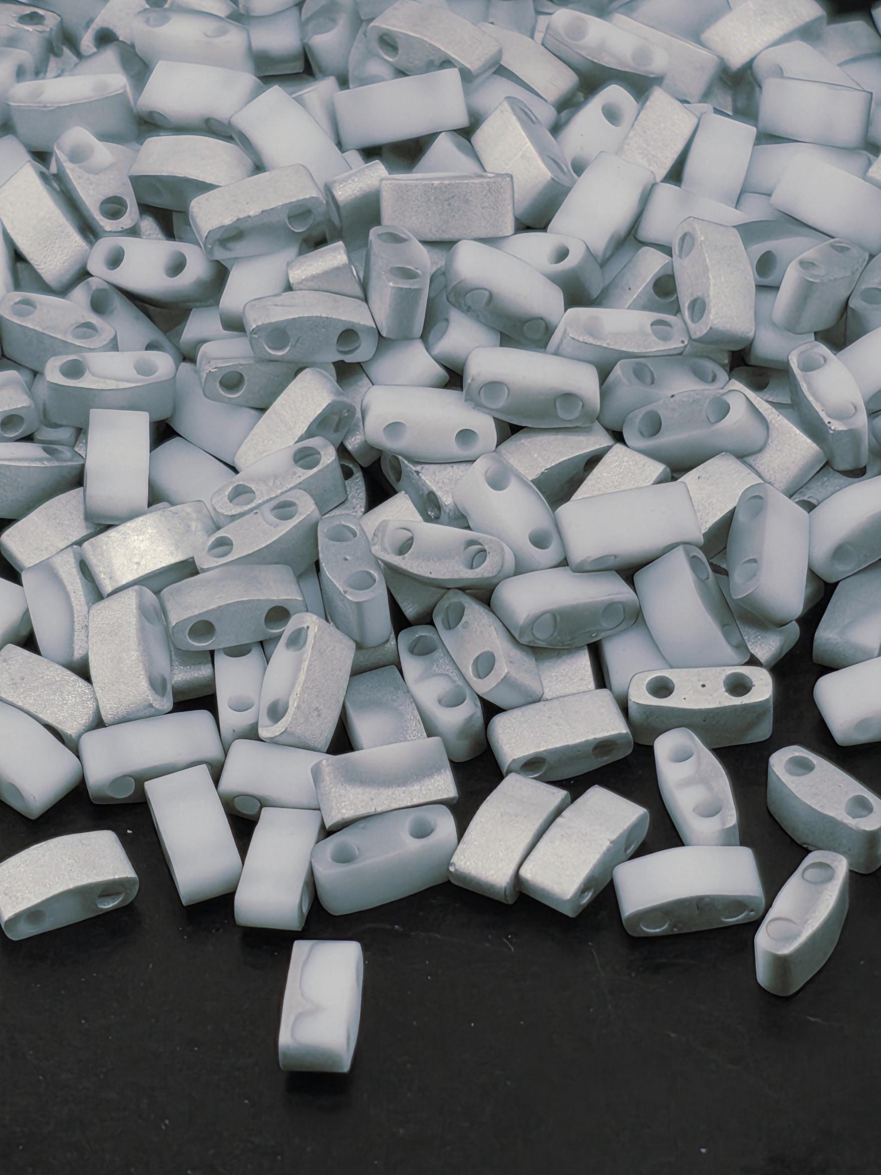 HTL4558-Miyuki Half Half-TIla Beads:Labrador Matte/White SC (7.5g pkg)