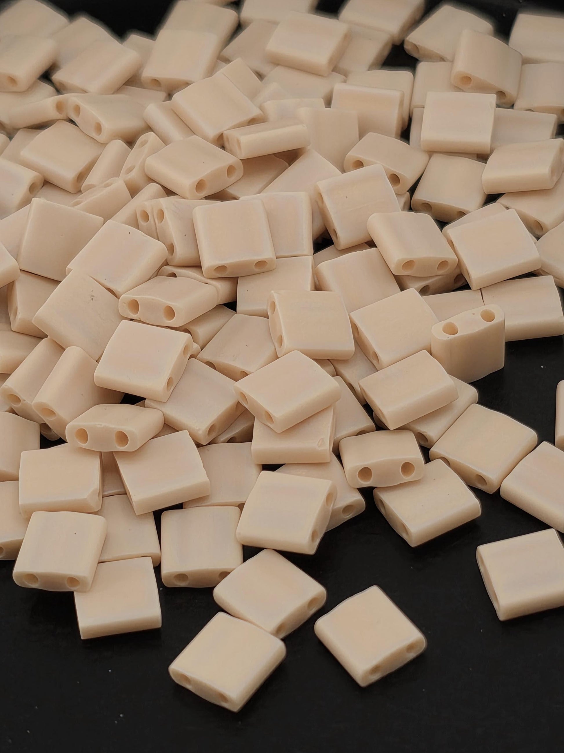 TL0493FR-Miyuki Tila Beads:Dark Flesh O/MA/R (7.5g pkg)
