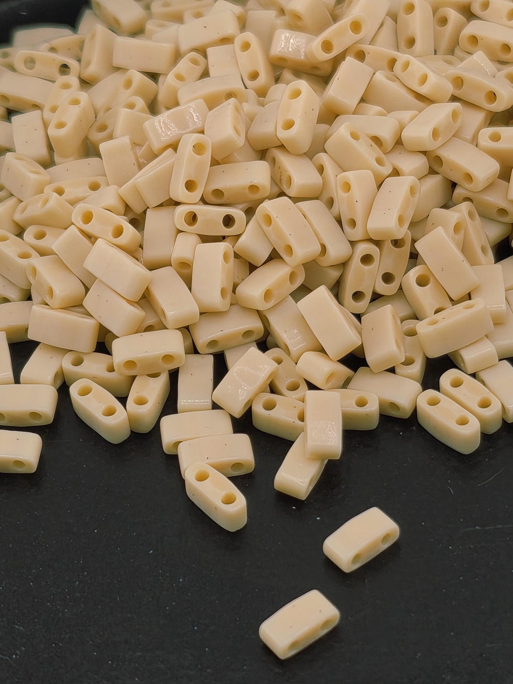 HTL0493-Miyuki Half-TIla Beads:Dark Flesh 0 (7.5g pkg)