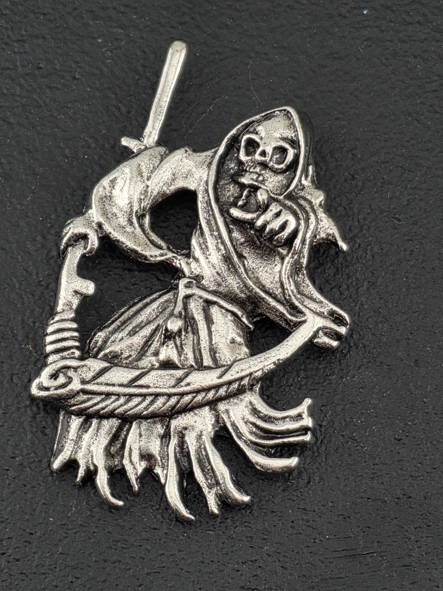 Gothic Skull Pendant Charm, Silver Tone (Ornate Dark Design) | Beads for Jewelry Making | DIY Bracelet Earring Supply