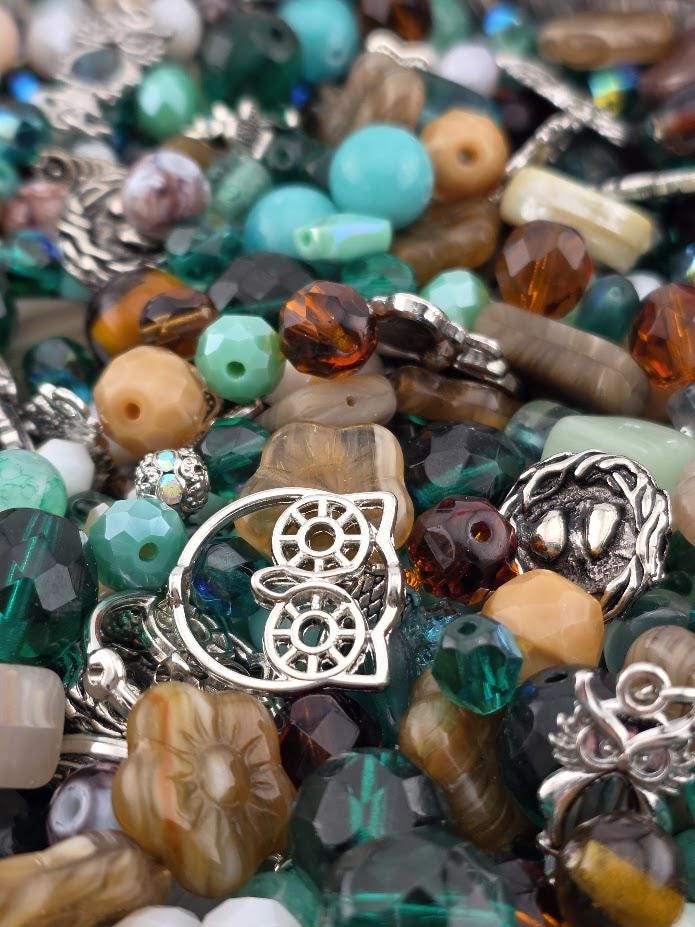 2oz | "Owl that glitters is Abalone" Glass Bead Soup Mix