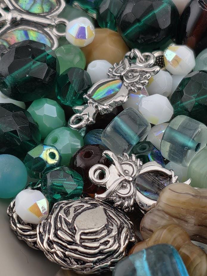 2oz | "Owl that glitters is Abalone" Glass Bead Soup Mix