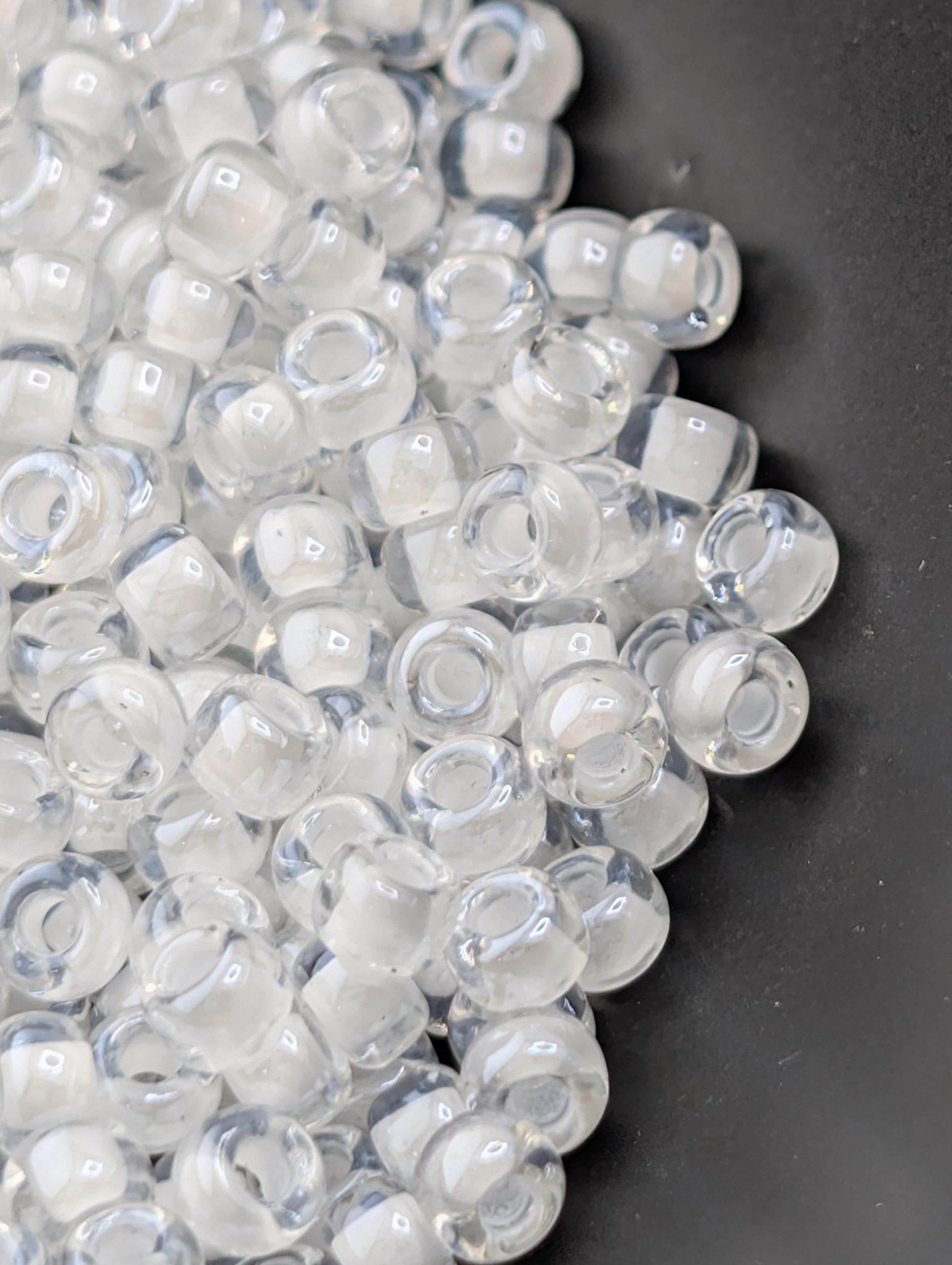 8-1104 Miyuki Rocaille 8/0 | Crystal/White Inside Color Lined 20g