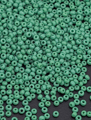 Preciosa Seed Beads Seed Beads Opaque Green (Size 15/0 ~630 pcs) - 15g