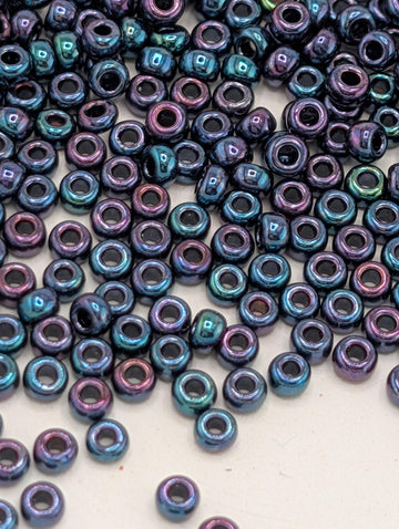 Preciosa 11/0 Seed Beads Opaque Green Iris Size 11/0 pkg - 15g - Czech Glass Rocaille for Jewelry Making