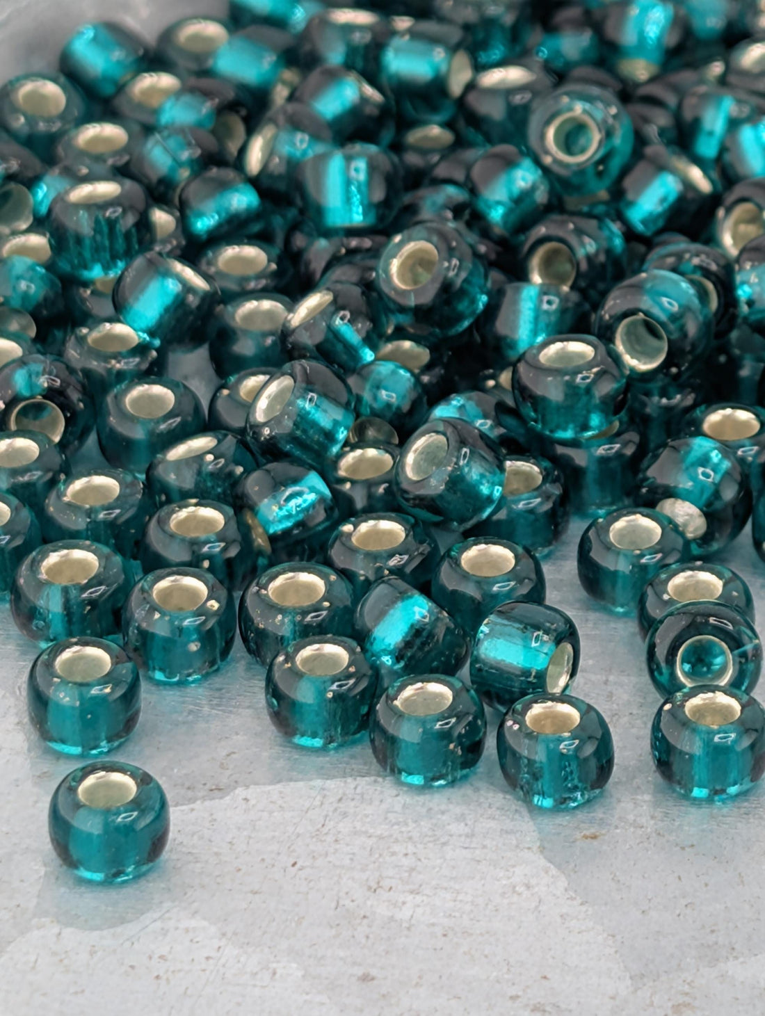 6-0017:Emerald Green T/Sl-Miyuki Rocaille 6/0