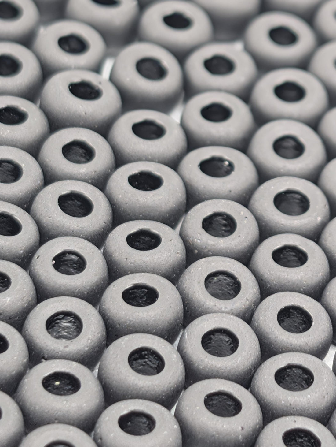 6-0401F:Black O/MA-Miyuki Rocaille 6/0 (20g pkg ~240 pcs)