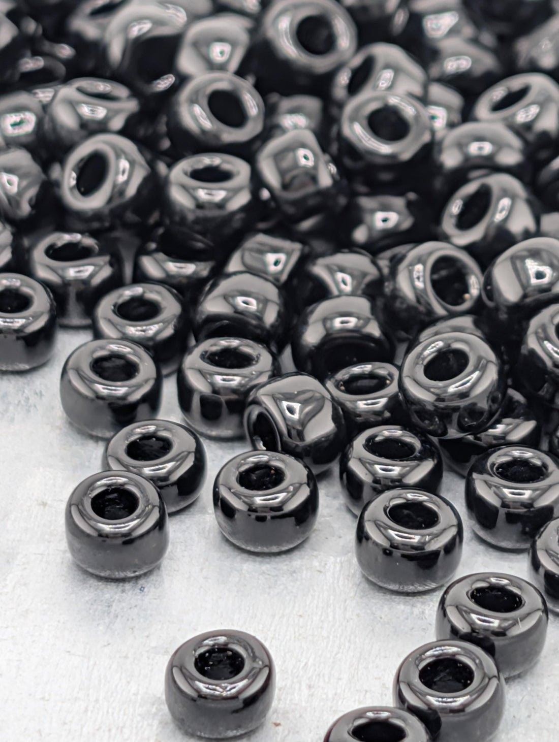 6-0401:Black O-Miyuki Rocaille 6/0 (20g pkg ~240 pcs)