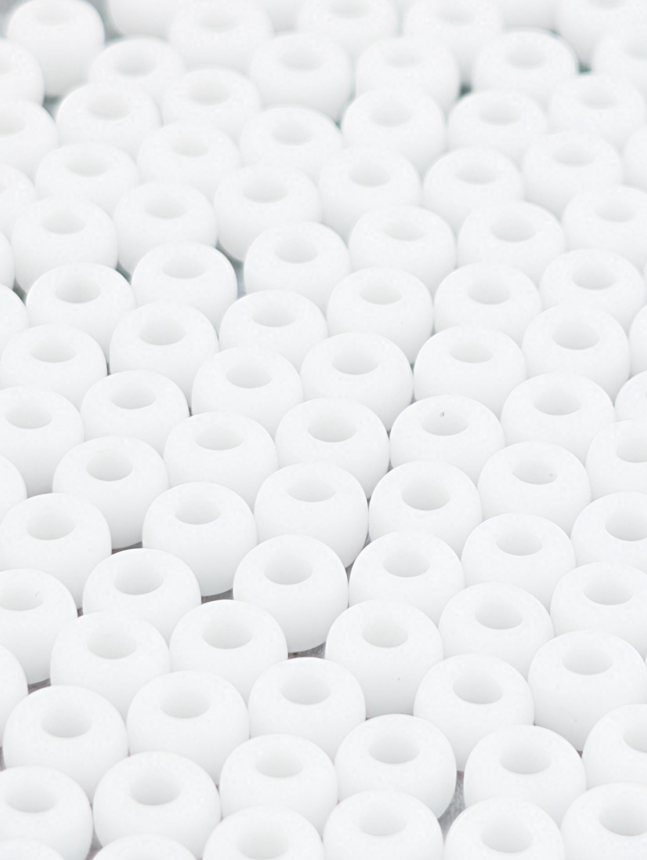 6-0402F:White O/MA-Miyuki Rocaille 6/0 (20g pkg ~240 pcs)