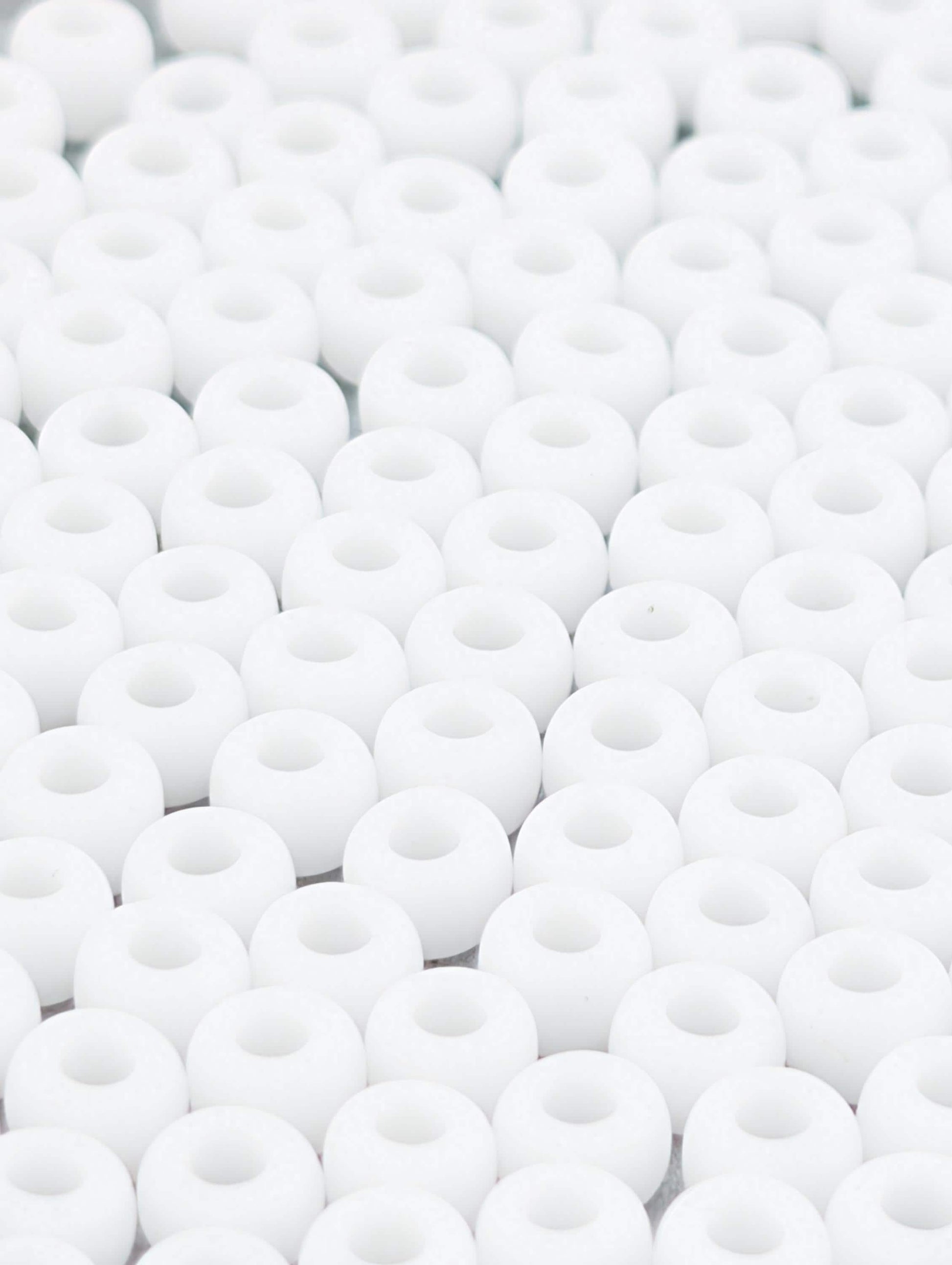 6-0402F:White O/MA-Miyuki Rocaille 6/0 (20g pkg ~240 pcs)