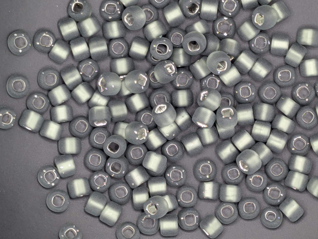 Matte Gunmetal Seed Beads: Matsuno Silver Lined (Size 6, 15g)