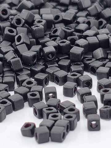 Miyuki Square/Cubes Black Opaque Matte Size 1.5mm