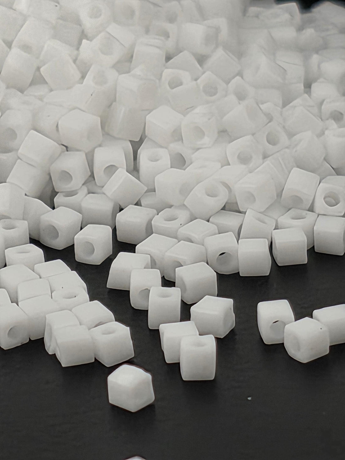 Miyuki Square/Cubes White O Size 1.5mm