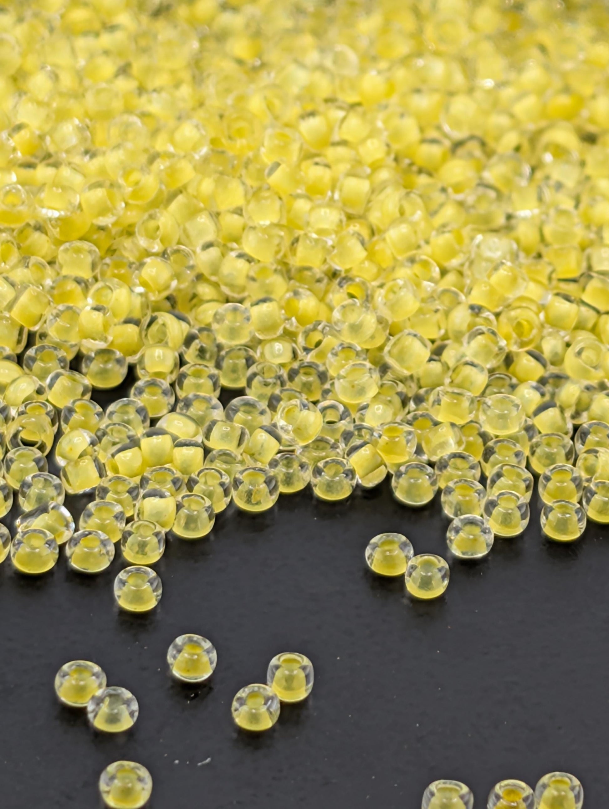 Matsuno Yellow Seed Beads - Translucent Inside Dyed, Round 11/0