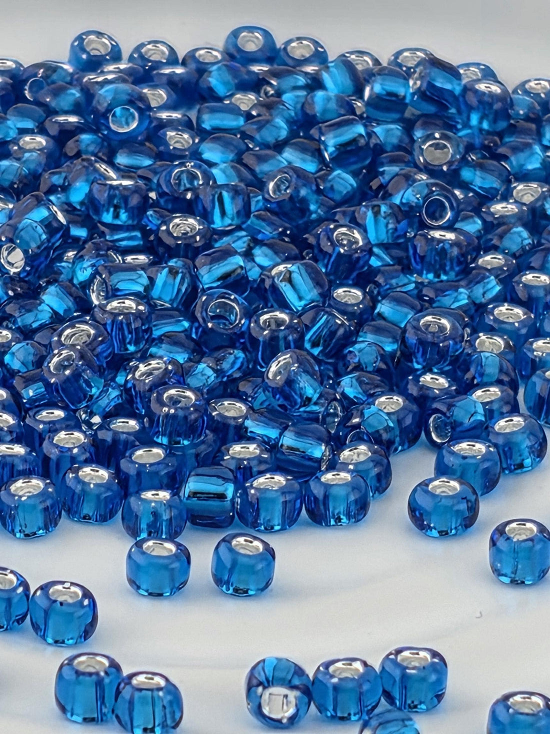 Seed Beads: Silver-Lined Turquoise Blue (Round Size 6/0, Square Hole)