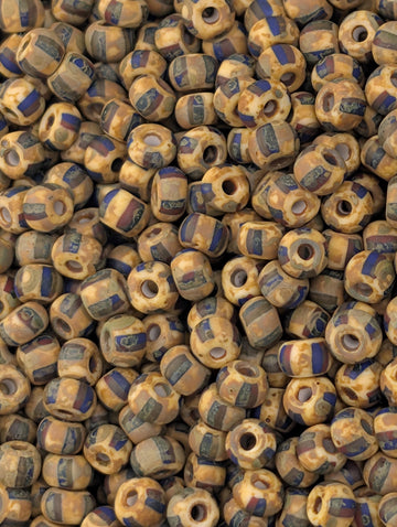 Preciosa 8/0 Seed Beads 8/0 Aged White Red & Blue ram - 15g - Czech Glass Rocaille for Jewelry Making