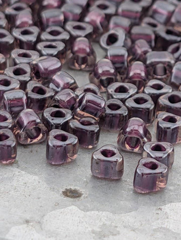 Lt Rose/Raspberry Inside Color Lined Miyuki Triangle Size 5/0 (15g Pkg)