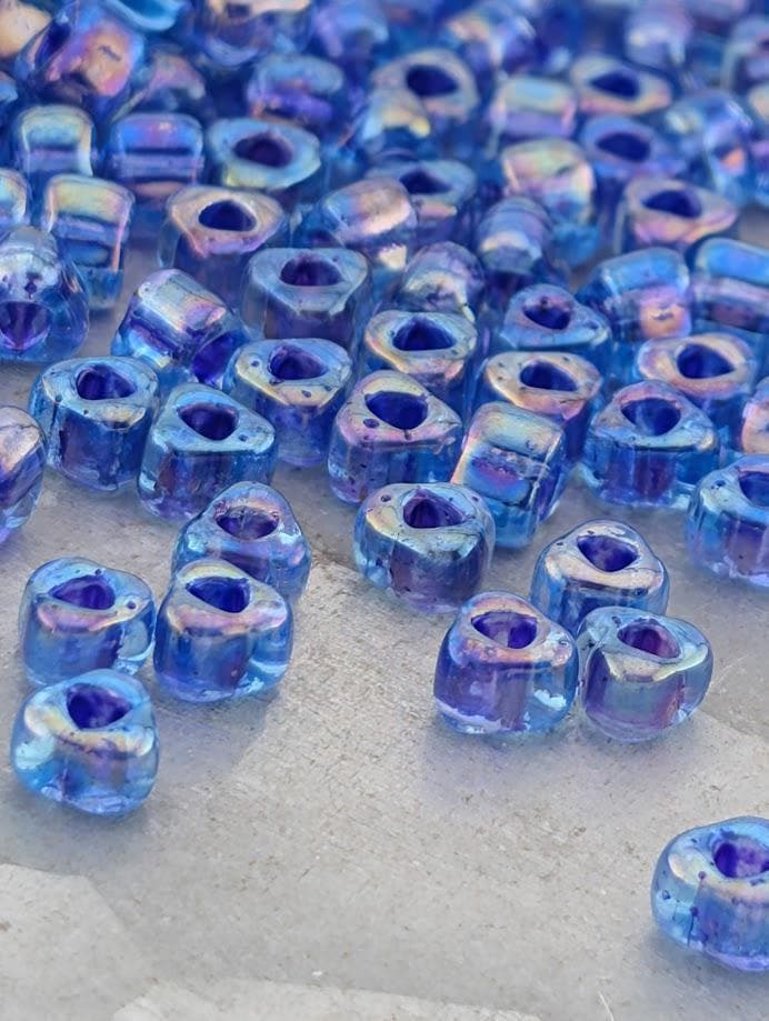 Lt Blue/Violet Inside Color Lined Miyuki Triangle Size 5/0 (15g Pkg)