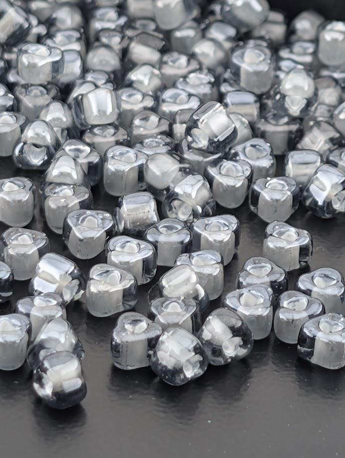 Black/Grey Inside Color Lined Miyuki Triangle Size 5/0 (15g Pkg)