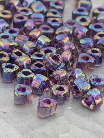 Lt Rose/Violet Inside Color Lined Miyuki Triangle Size 5/0 (15g Pkg) | Japanese Seed Beads | Bead Weaving Embroidery Supply | DIY Jewelry