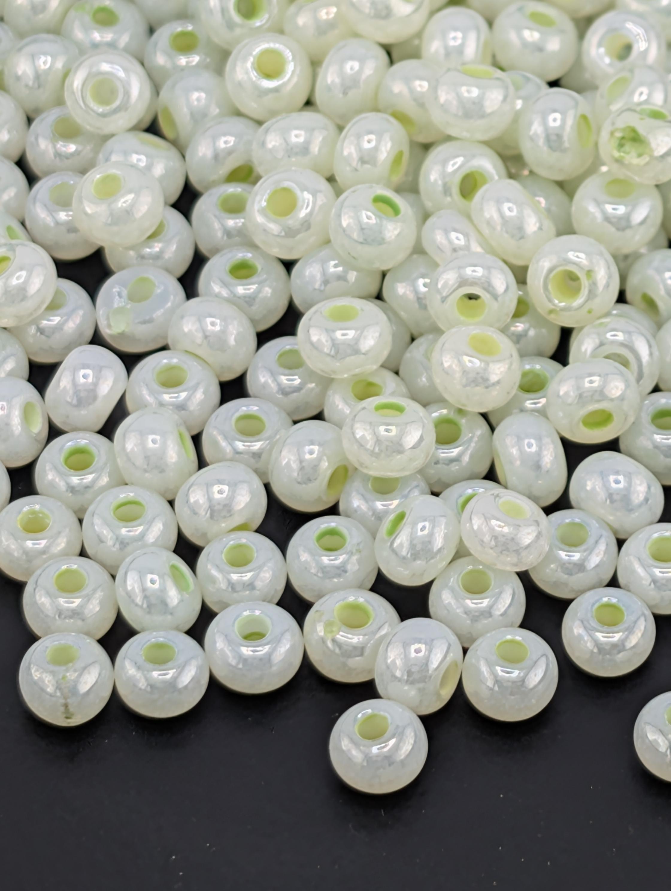Seed Beads 6/0: Pastel Green Czech Glass - Preciosa, 15g