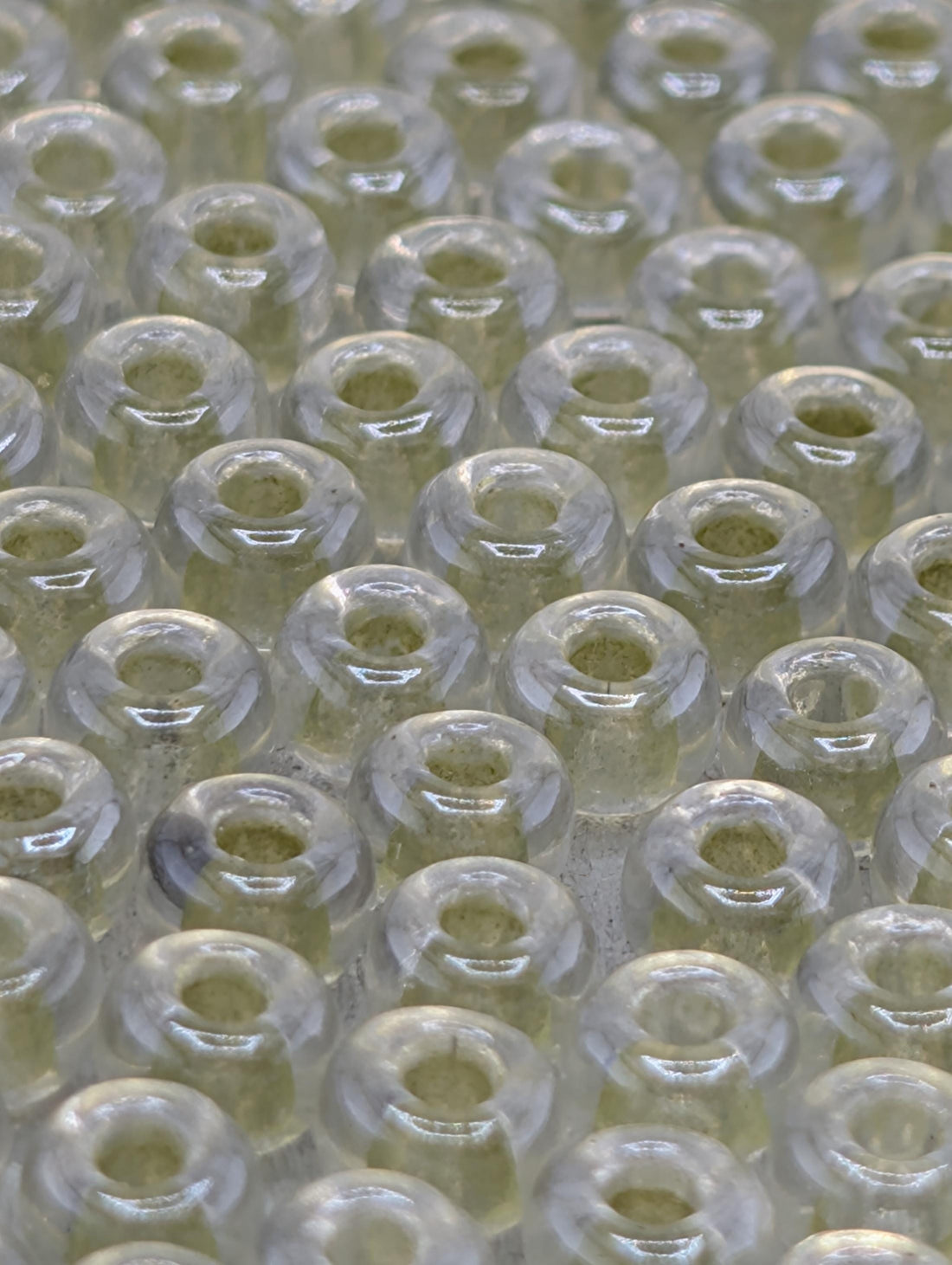 6-1527:Crystal/Light Celery ICL*-Miyuki Rocaille 6/0 (20g pkg ~240 pcs)