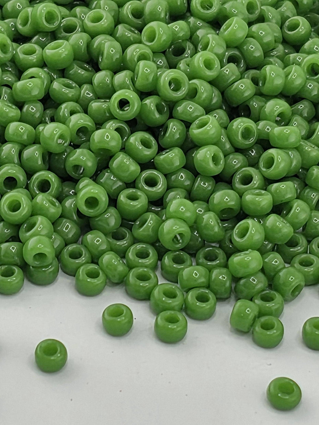 Miyuki Seed Beads: Green Opaque 11/0 (20g, Jewelry Craft) | Japanese Seed Beads | Bead Weaving Embroidery Supply | DIY Jewelry