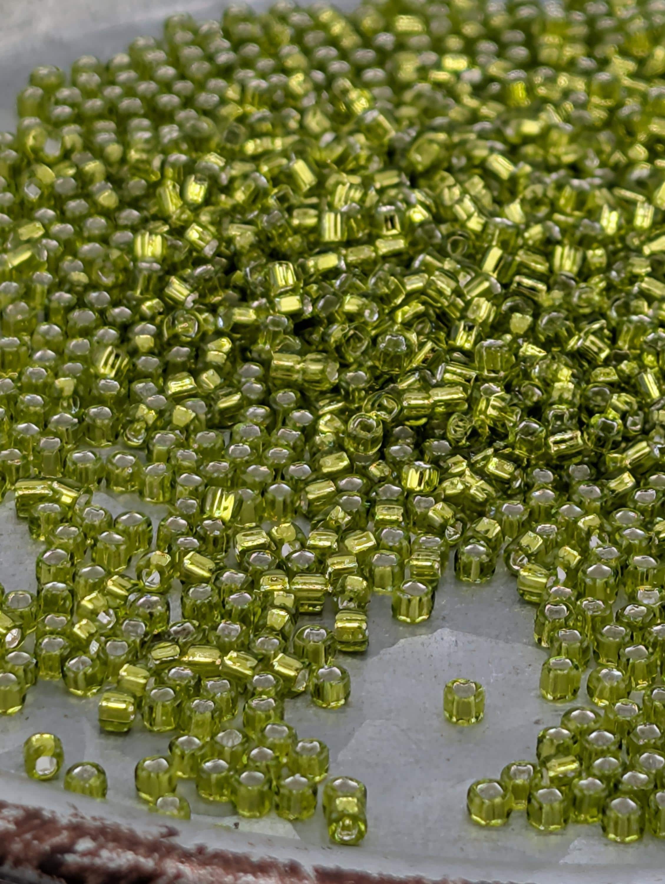 Light Green Matsuno Seed Beads, Transparent Silver-Lined (11/0 Round, 15g)