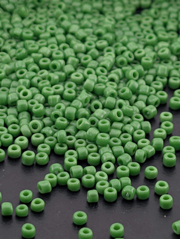 1818SB Opaque Green 11/0 Round Matsuno Seed Beads (15g, ~1650 pcs) | Japanese Seed Beads | Bead Weaving Embroidery Supply | DIY Jewelry