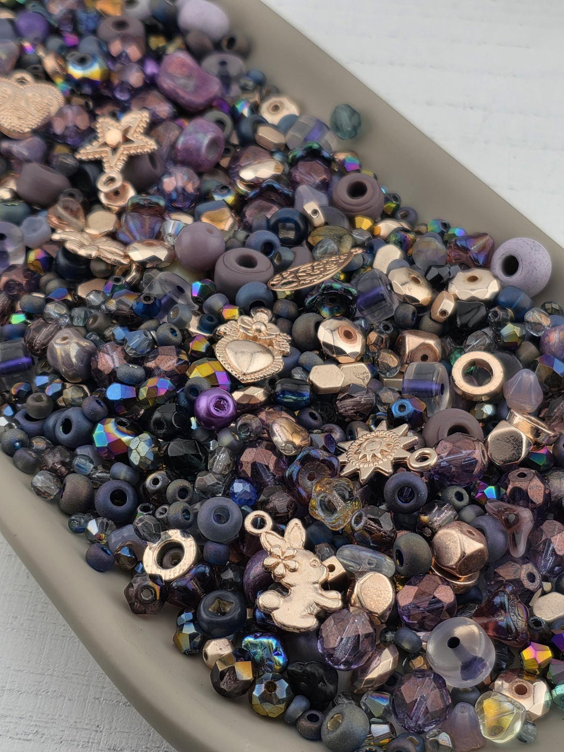 Violet Tendancies Artisan Glass Beads: Violet Shades with Sparkle - Mixed Shapes 56g | Jewelry Making Bracelet Supply | Learise Curated Mix