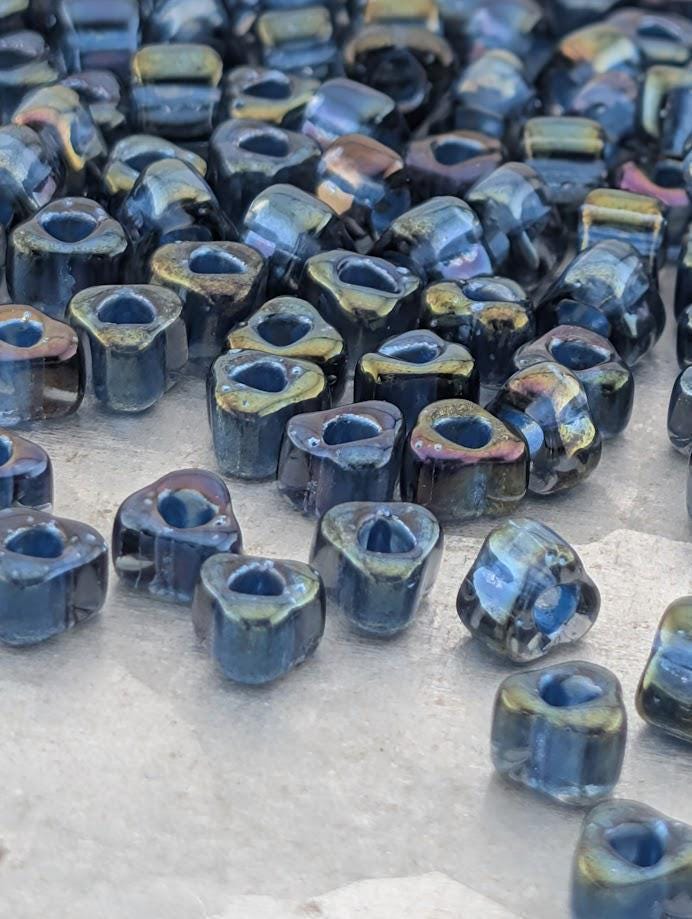 Lt Blue/Midnight Blue Inside Color Lined Sparkle Miyuki Triangle Size 5/0 (15g Pkg)