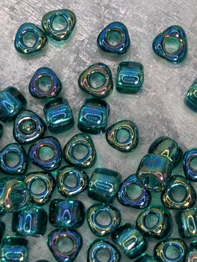 Kelly Green Translucent Rainbow Miyuki Triangle Size 8/0 (15g Pkg)