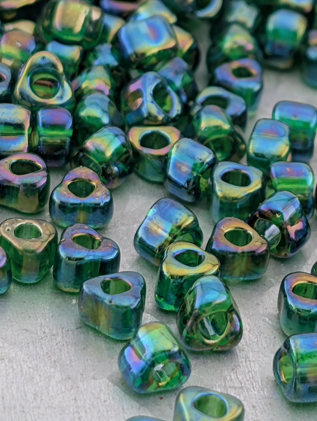 Kelly Green Translucent Rainbow Miyuki Triangle Size 5/0 (15g Pkg) | Japanese Seed Beads | Bead Weaving Embroidery Supply | DIY Jewelry