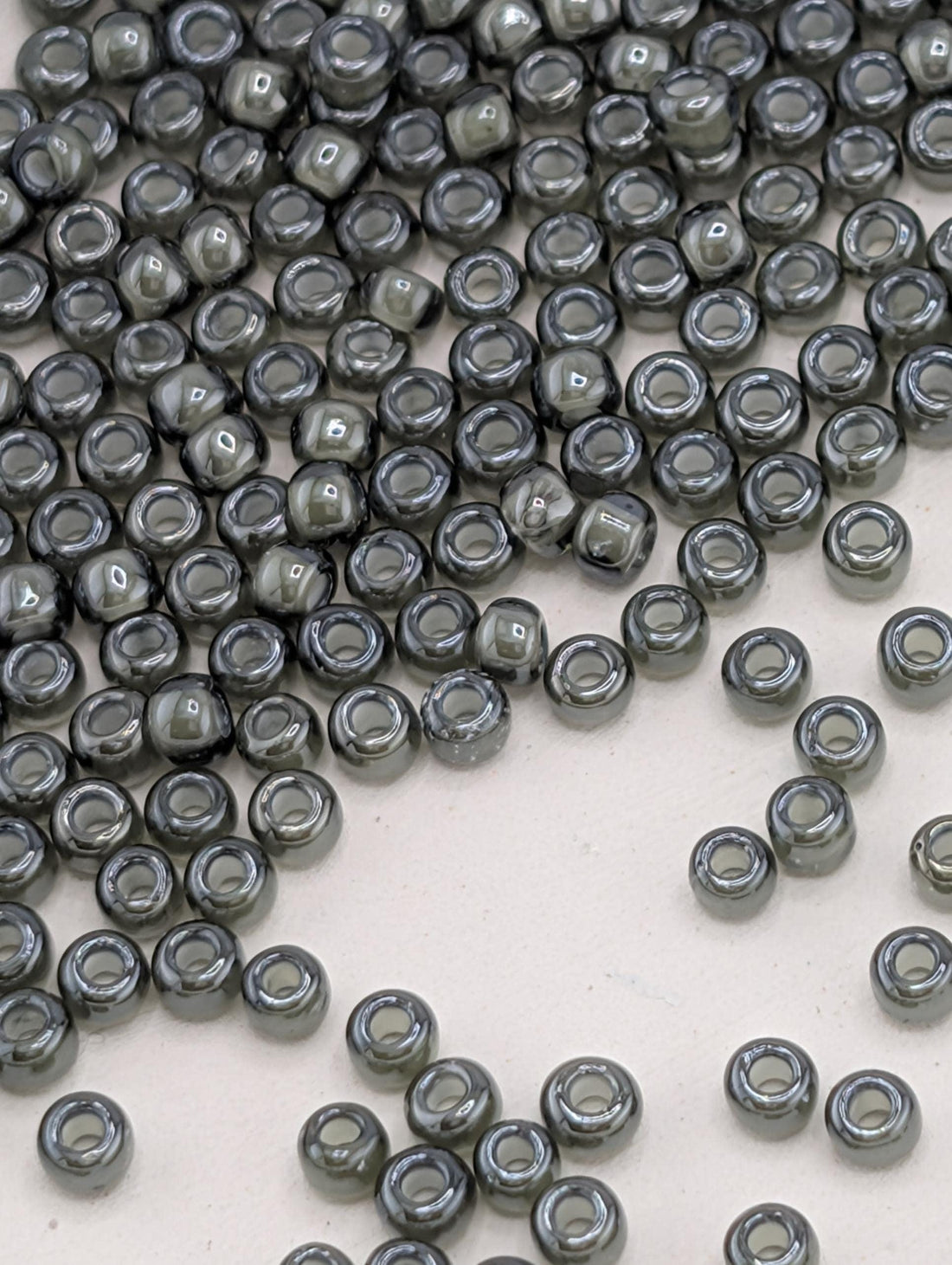 Inside-Color Black Diamond/White-Lined Size 11/0 Toho Round 2.5" tube