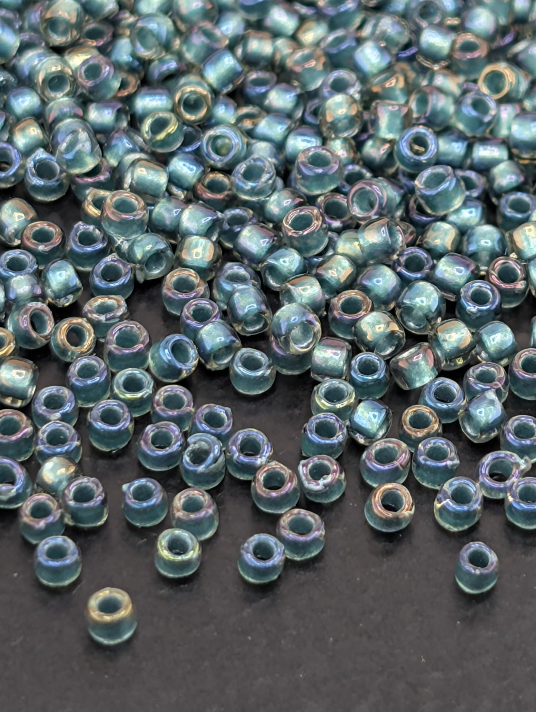 Inside-Color Crystal/Prairie Green-Lined Size 15/0 Toho Round 2.5" tube