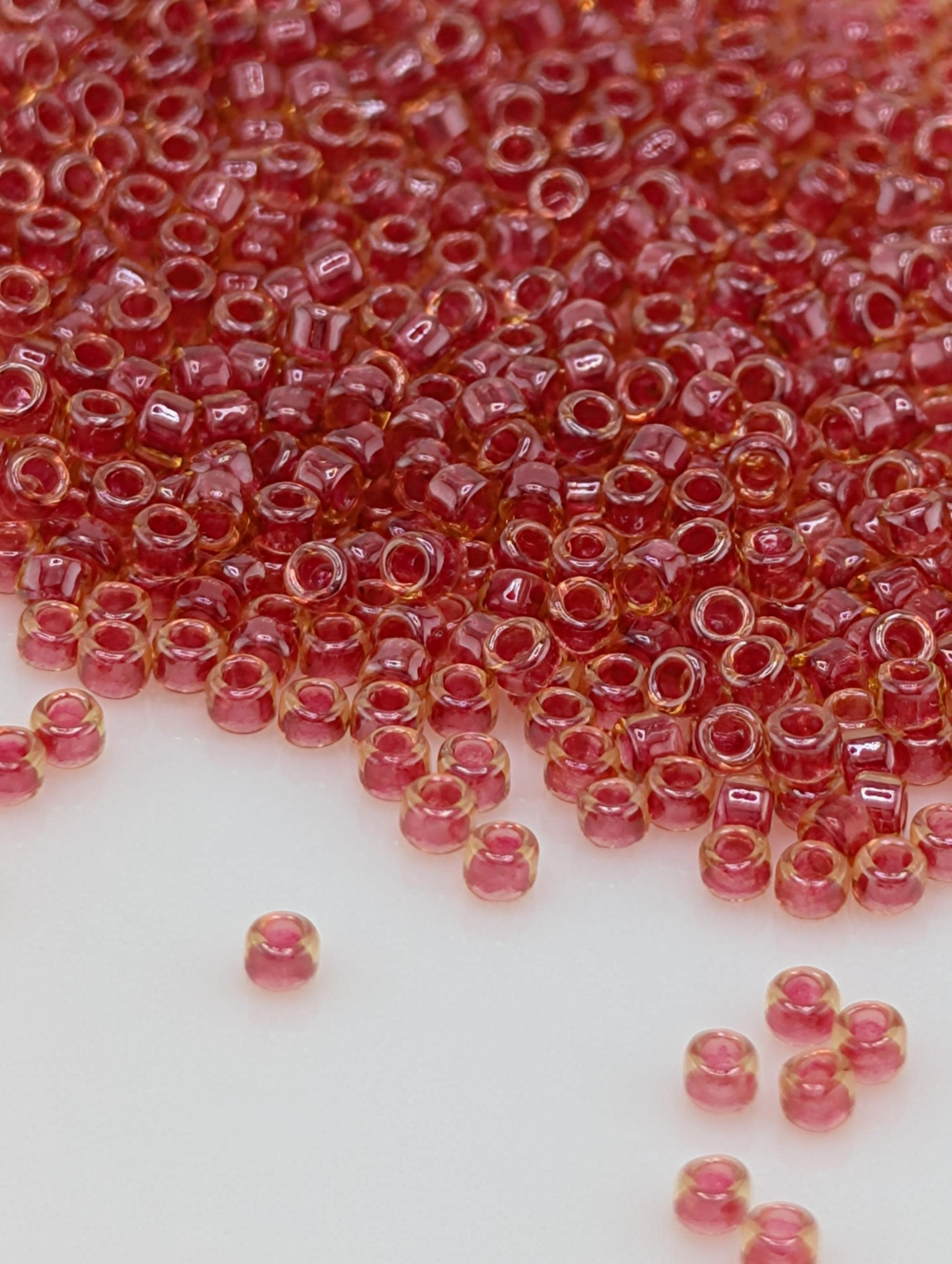 Inside-Color Lt Topaz/Pomegranate-Lined Size 15/0 Toho Round 2.5" tube